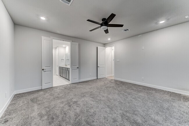 Building Photo - 9522 Rialto Creek Dr