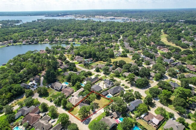 Building Photo - 101 April Point Pl