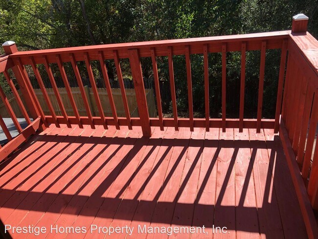 Building Photo - 2 br, 1.5 bath House - 232 Edith Way