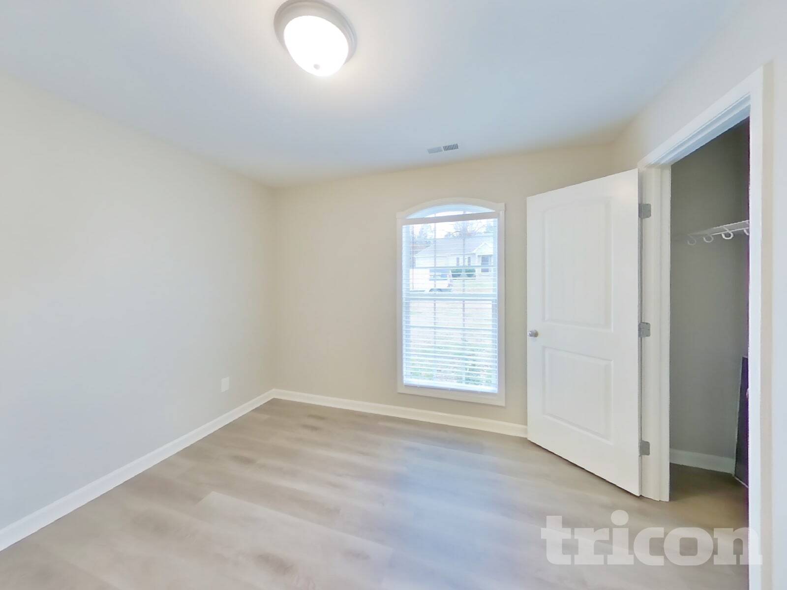 Building Photo - 414 Niagra Ln