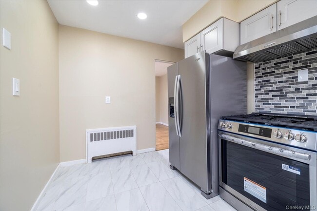 Building Photo - 24 S Corona Ave