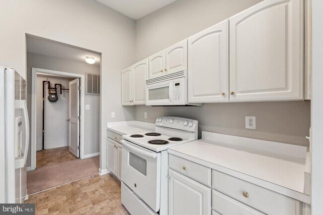 Building Photo - 7524 Snowpea Ct