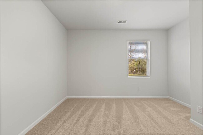 Building Photo - 3263 Colonel Ct