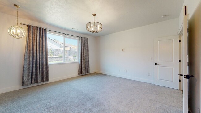 Building Photo - 3 Bedroom, 2 Bath Home in Richland
