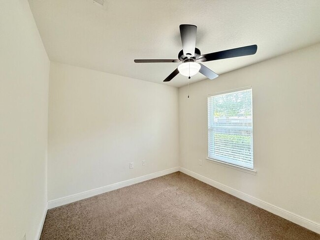 Building Photo - 3825 Runner Stone Dr