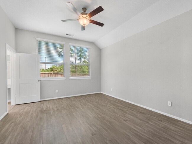 Building Photo - 731 Lacebark Elm Trl