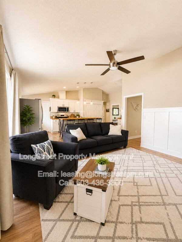 Building Photo - 3206 SE Summerfield Dr