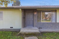 Building Photo - 1802 Rockford Ave