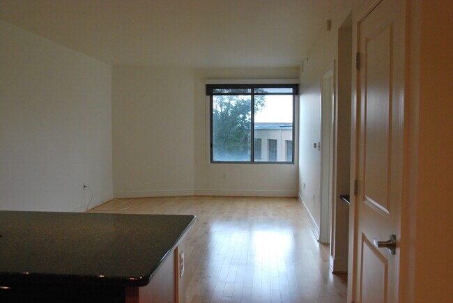 Building Photo - 4101 Albemarle St NW