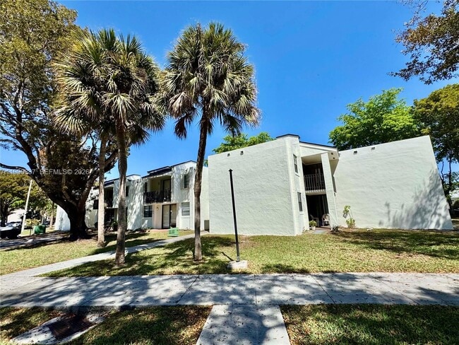 Building Photo - 3610 SW 114th Ave