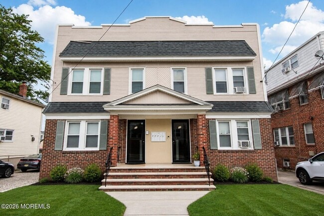 Building Photo - 11 Brookline Ave
