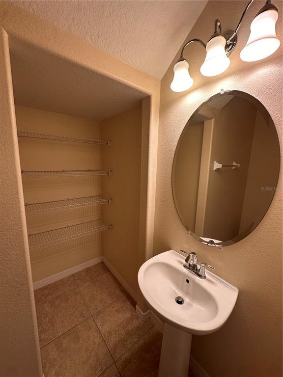 Building Photo - 10899 Savannah Landing Cir