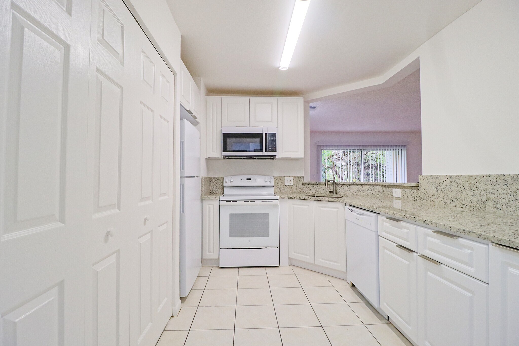 Building Photo - 3453 NW 44th St