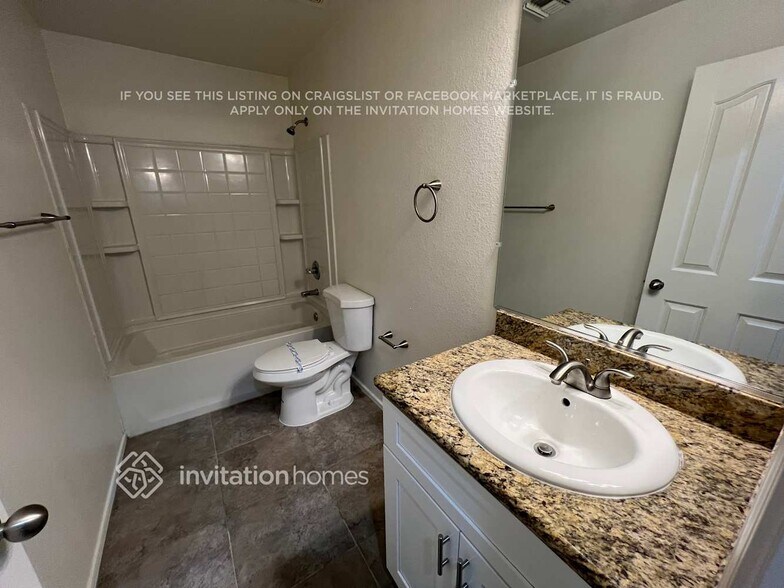 Building Photo - 5816 E Harmony Ave