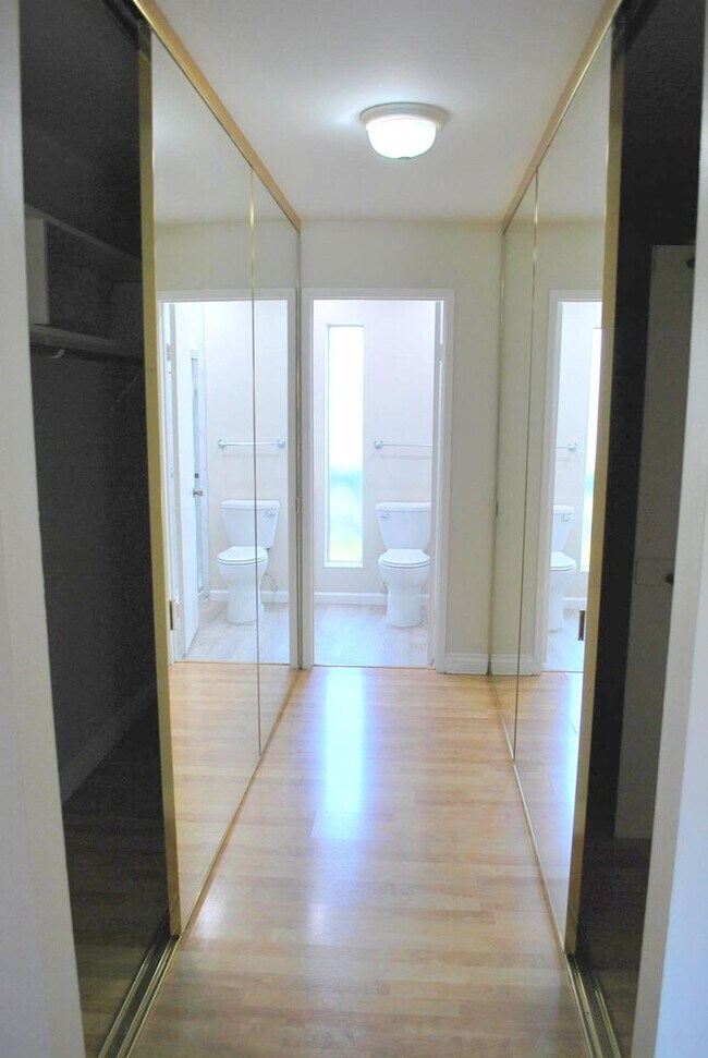 Building Photo - Updated, Bright, Spacious & Clean! Excellent Location at The Vintner in San Ramon