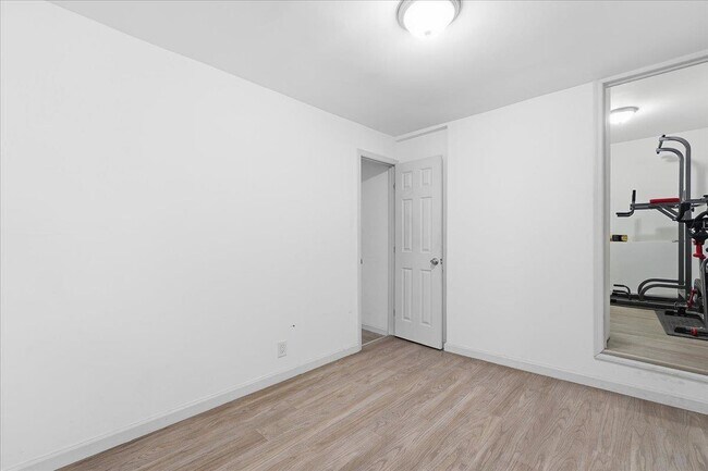 Building Photo - 78 Logan Ave