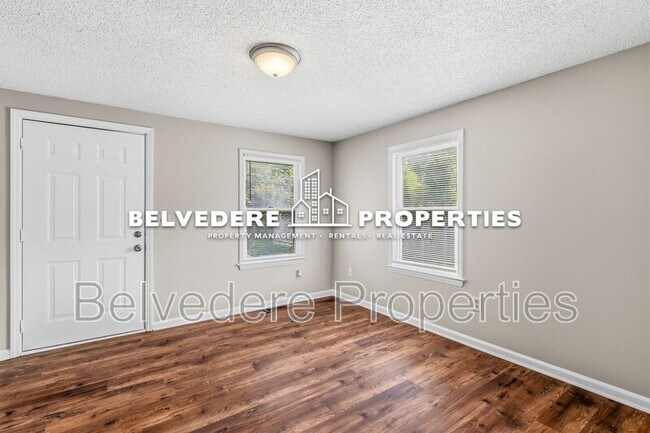 Building Photo - 112 S Raleigh St