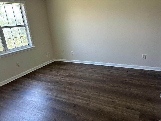 Building Photo - 6850 King Arthur Dr