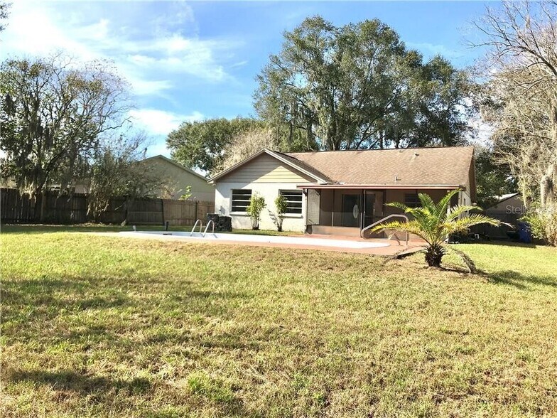 Building Photo - 4637 Cabbage Palm Dr