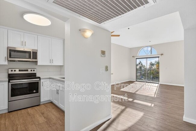 Building Photo - 3980 Faircross Pl