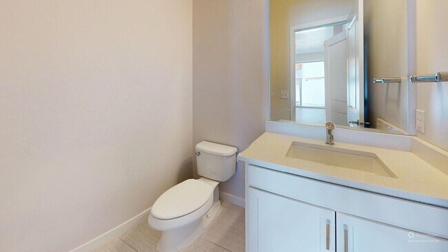 Building Photo - Fabulous 5-Bedroom Corner House with Large Yard