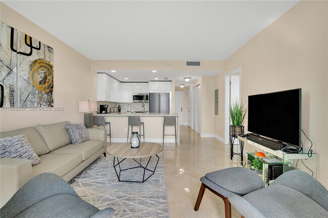 Building Photo - 3350 SW 27th Ave