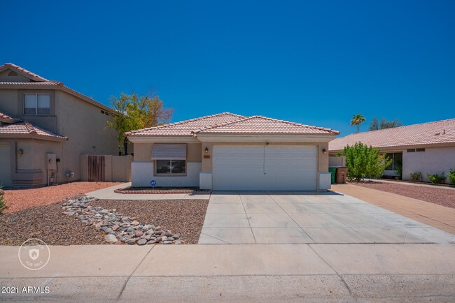 Building Photo - 2697 S 156th Dr