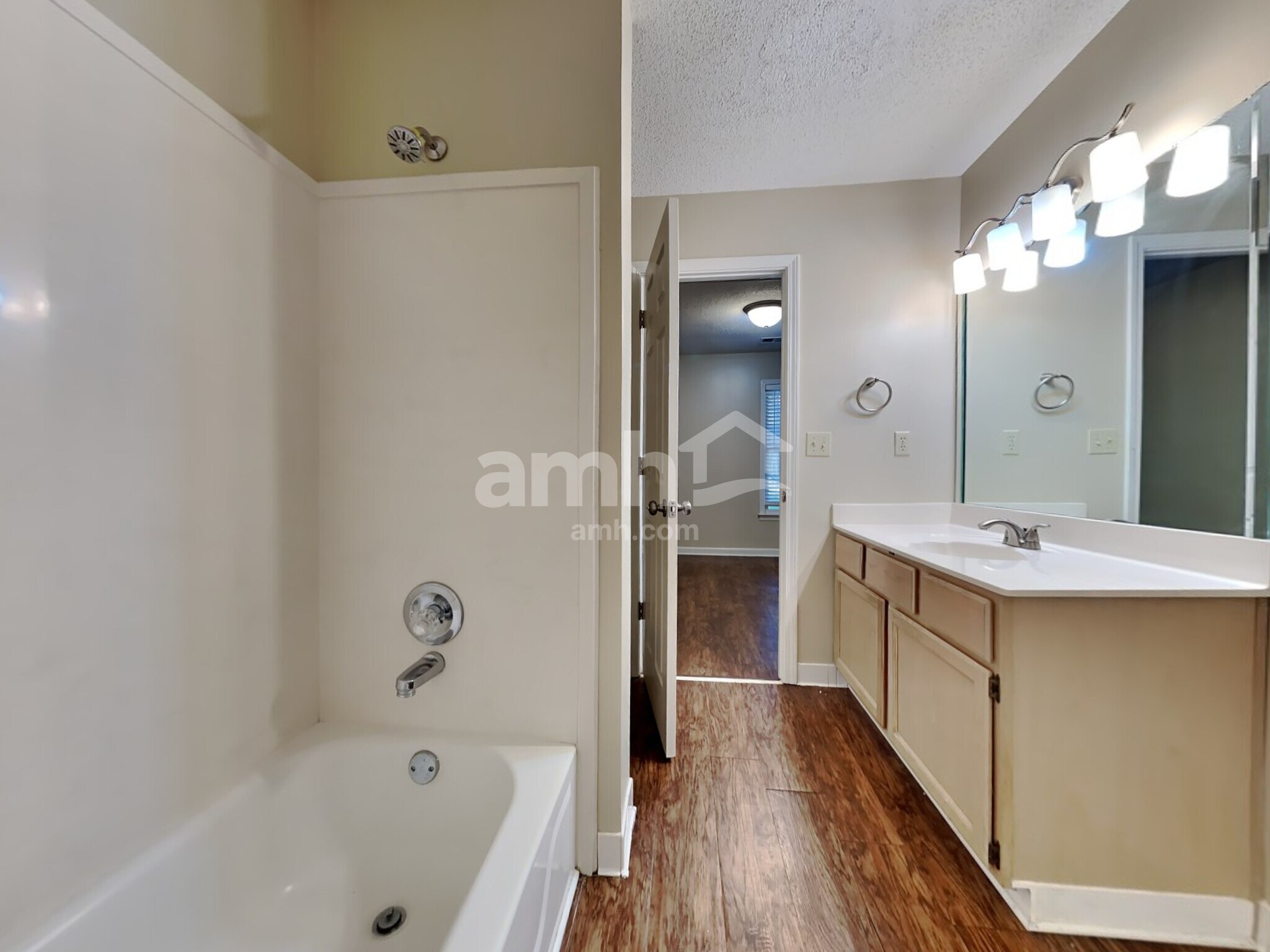 Building Photo - 7608 Dexter Park Dr