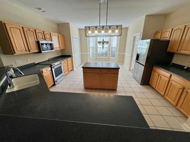 Building Photo - 99 Muirfield Dr