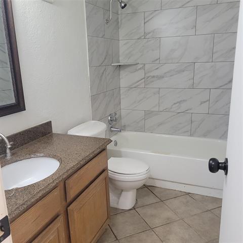 Building Photo - 3647 W Northgate Dr