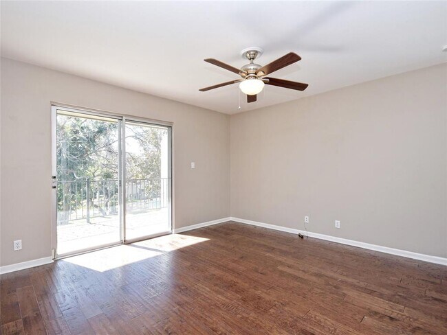 Building Photo - 100 Lido Cir