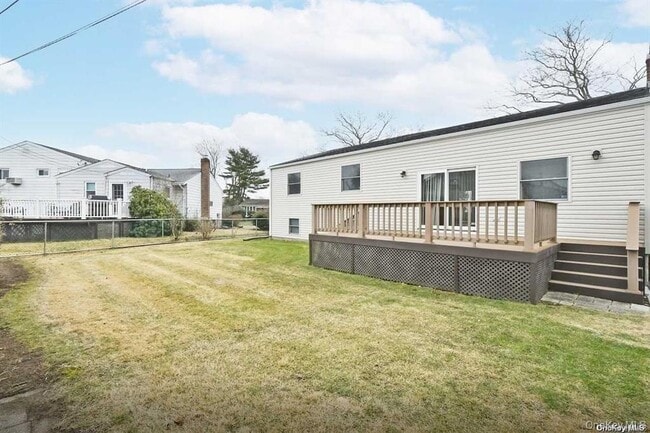 Building Photo - 6 Patricia St