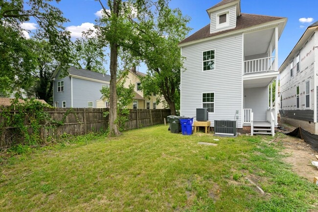 Building Photo - newly renovated property