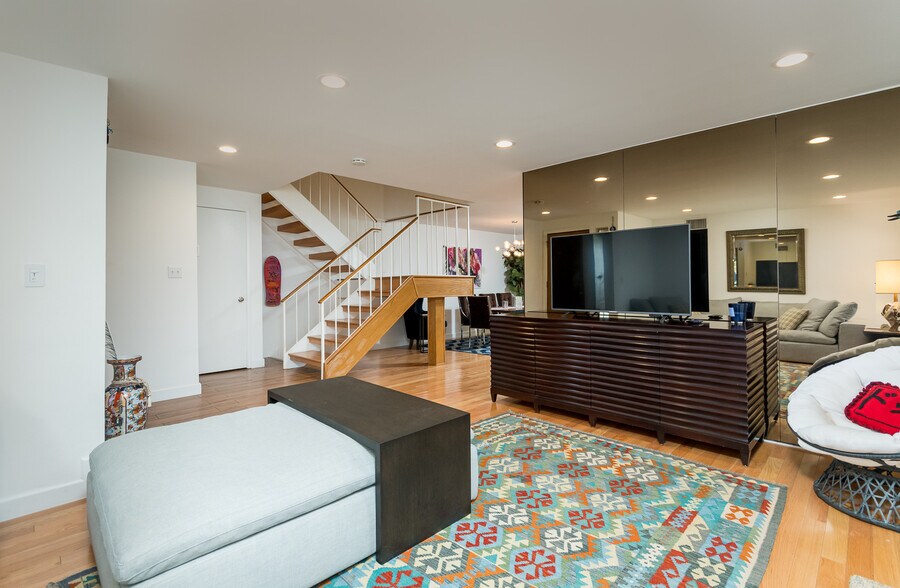 Building Photo - 783 Starlight Heights Dr