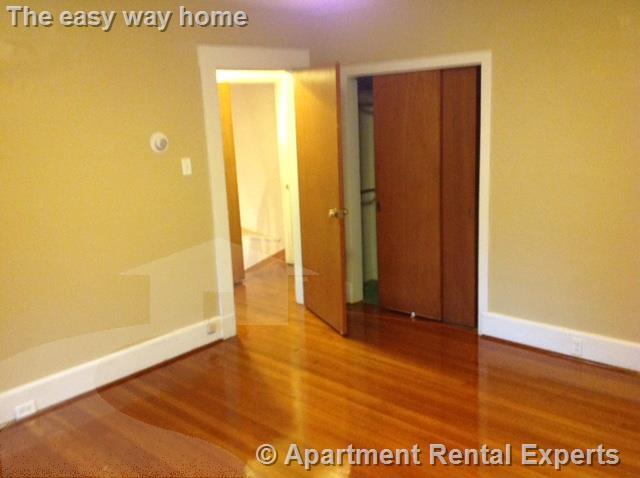 Building Photo - 26 Dover St