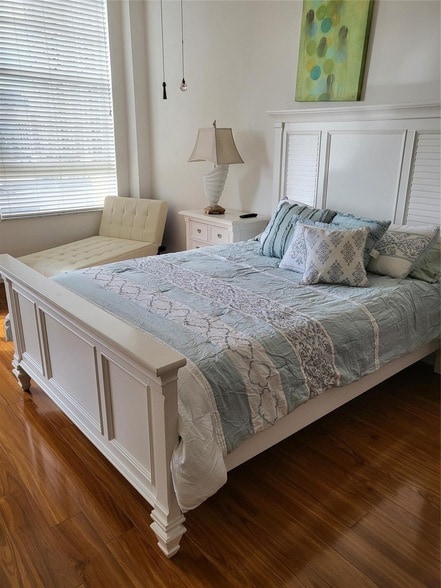 Building Photo - 520 SE 5 Ave