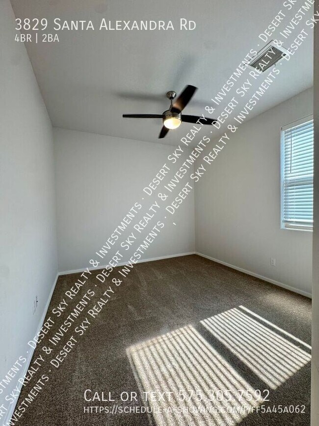 Building Photo - 3829 Santa Alexandra Rd