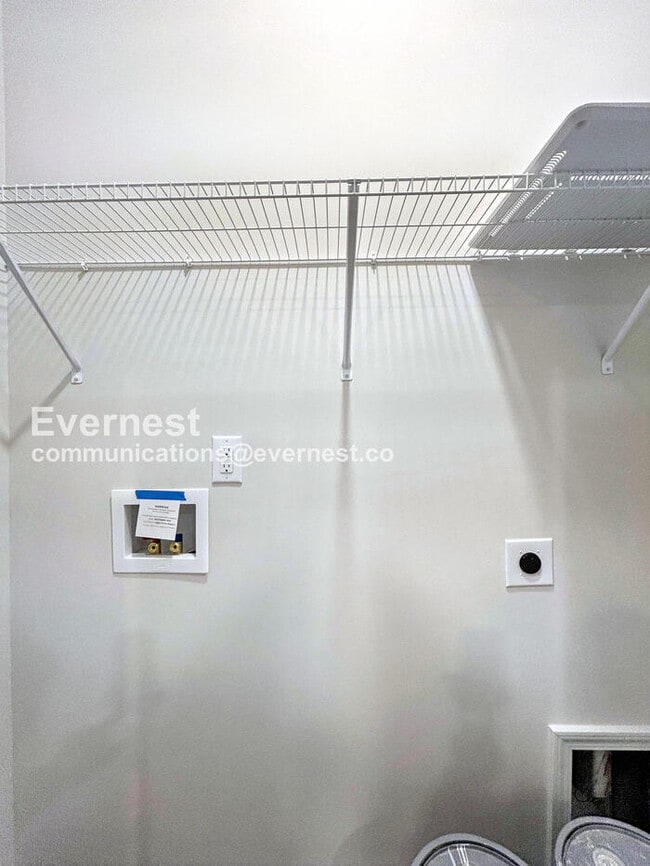 Building Photo - 314 N Correll St