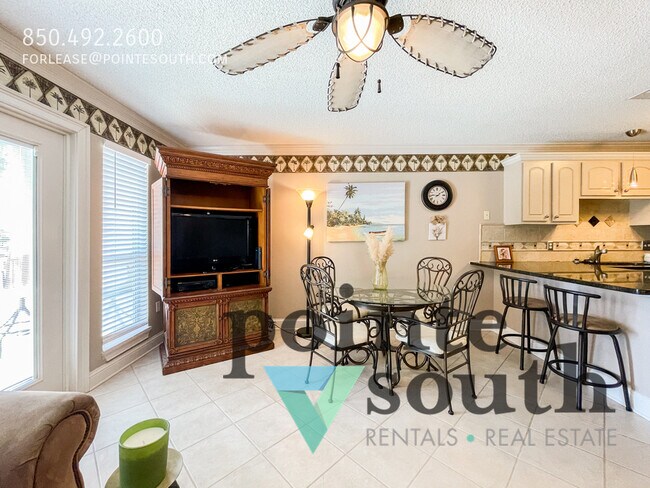 Building Photo - 13500 Sandy Key Dr