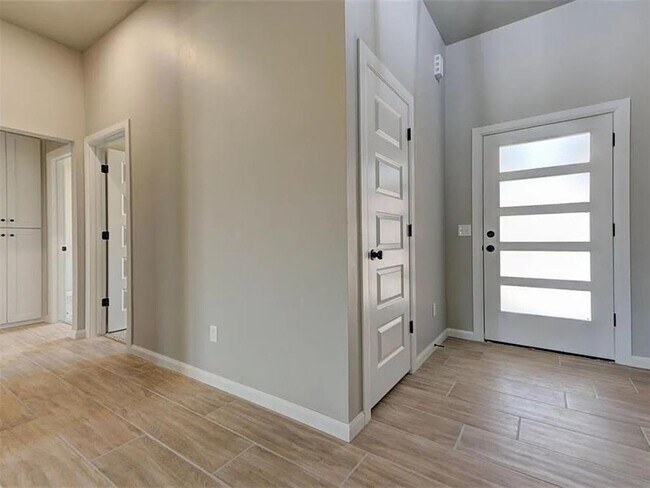 Building Photo - 1935 W Flintlock Wy