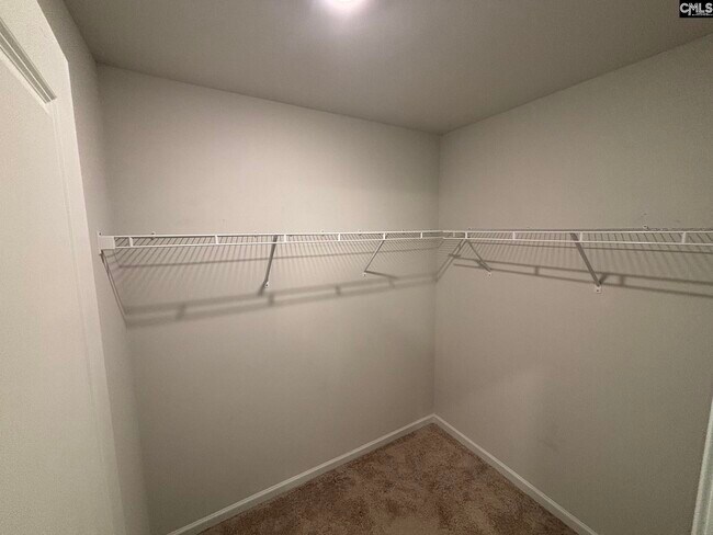 Building Photo - 140 Kings Parish Ct