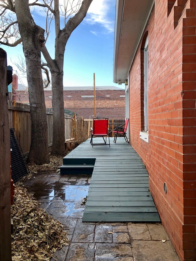 Building Photo - 4415 Stuart St