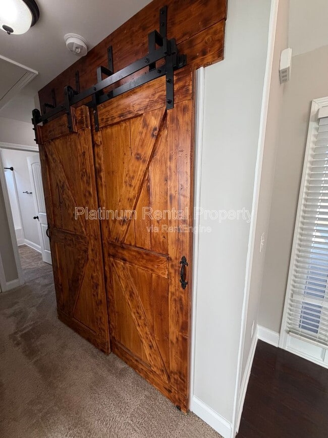 Building Photo - 95 Rand Way