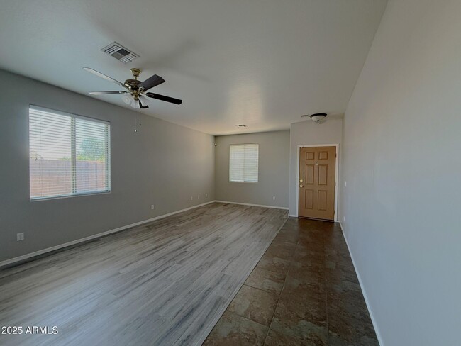 Building Photo - 6872 W Darrel Rd