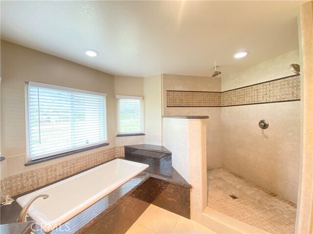 Building Photo - 14670 Gilman Springs Rd