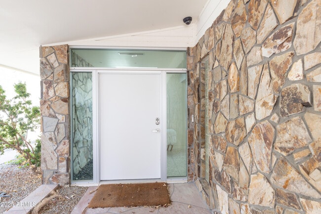 Building Photo - 4222 E McDonald Dr