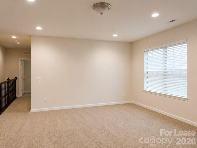 Building Photo - 10665 Sky Chase Ave NW