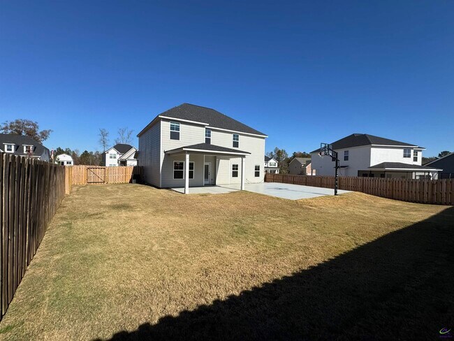 Building Photo - 805 Harley Farms Dr