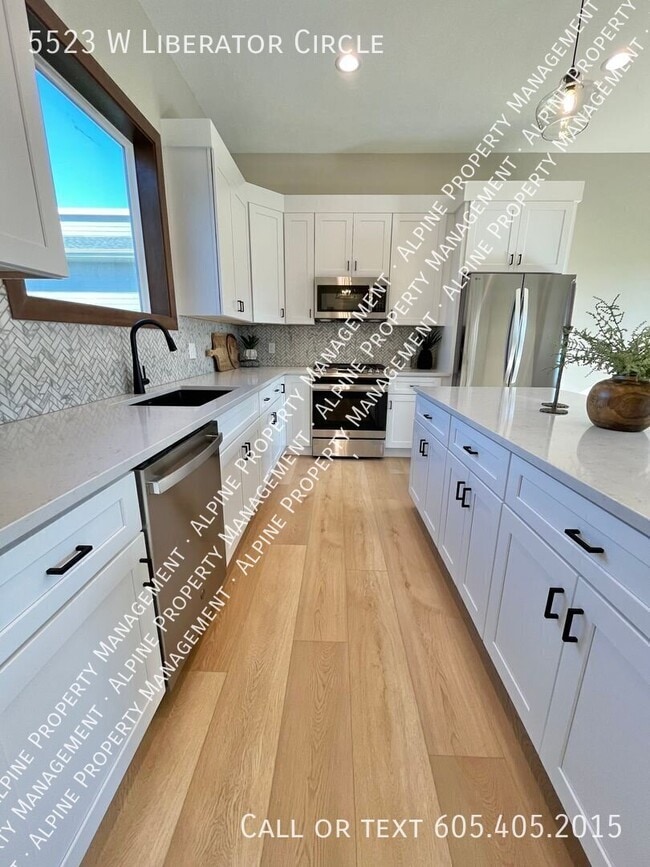Building Photo - 5523 W Liberator Cir