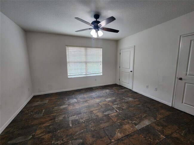 Building Photo - 1112 Hillhurst Dr